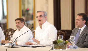 Presidente Abinader encabeza lanzamiento programa "A Comer: Del Campo al Colmado", que abaratará precios de alimentos 