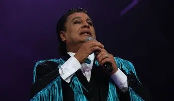 Guía para millennials; sobre la importancia de Juan Gabriel