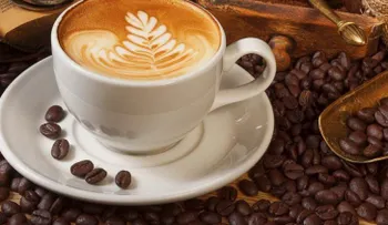 Tomar café revierte los efectos nocivos del alcohol y previene el cáncer hepático