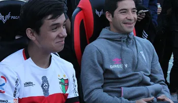Crean la primera liga de fútbol virtual profesional de Chile