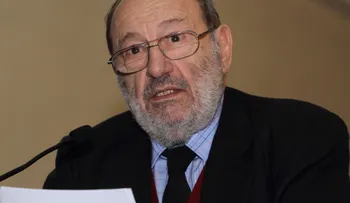 Muere escritor Umberto Eco, víctima de un cáncer 