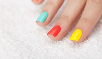 Pintarte las uñas puede hacer daño a tu salud