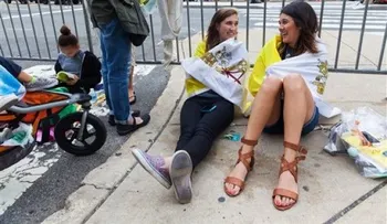 Miles de personas abarrotan Filadelfia para misa papal