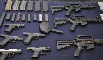 DNCD apresa 3 extranjeros y decomisa armas, vehículos y dólares 
