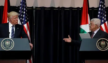 "¡Me engañaste!": ¿Abroncó Trump a gritos al presidente palestino?
