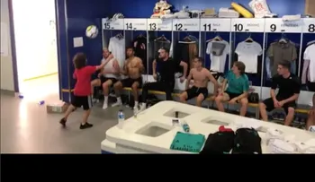 De tal estrella, tal estrellita: así domina el balón Enzo Vieira, hijo de Marcelo