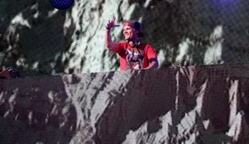 El día que Avicii se retiró de los escenarios con una emotiva carta a sus fans