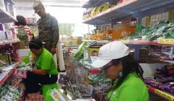 Intervienen  Barrio Chino con miles de productos vencidos