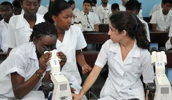 Ministra de Educación Superior asegura se trabaja por un Sistema de Residencias Médicas fortalecido