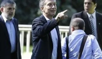 Macri acusa a Cristina de trabas a la transición