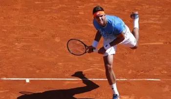 El checo Jiri Vesely sorprende a Djokovic en la segunda ronda en el torneo de Montecarlo 