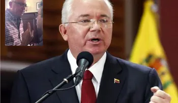 Escupen a embajador de Venezuela en un restaurante de Brooklyn