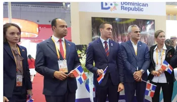 RD participa en feria China International Import Expo