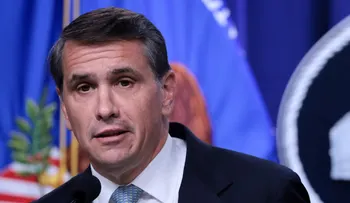 Senado de EE.UU. confirma a Todd Blanche como fiscal general pese a críticas demócratas