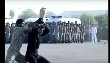 Las fuerzas especiales iraníes hacen el ridículo y desatan las burlas de la Red (VIDEO)