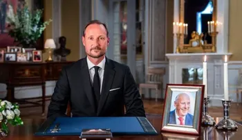El nuevo rey Haakon VIII honra a su padre Harald V en su primer discurso como monarca