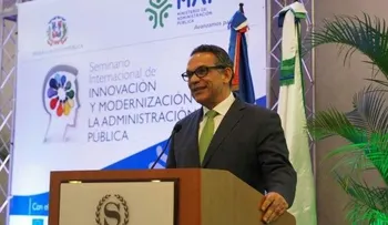 Ventura Camejo destaca prácticas innovadoras en Administración Pública RD