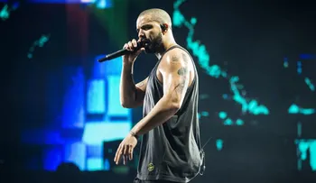 Quién es Drake, el rapero récord que conquistó a Rihanna y Jennifer López