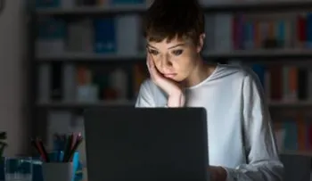 ¿Eres un noctámbulo? Entonces quizá tengas esta mutación