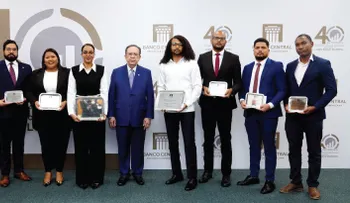 BCRD celebra acto de premiación del Concurso Anual de Economía Biblioteca Juan Pablo Duarte 2025