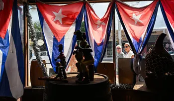 En el distrito 27 de Florida, votantes latinos reevalúan su apoyo al Partido Republicano