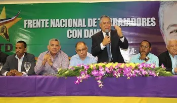 Salcedo recibe apoyo de sindicalistas