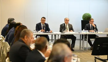 JCE presenta proyecto nueva Cédula a miembros CONEP y de ANJE