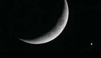 La Luna y Mercurio se citan al amanecer