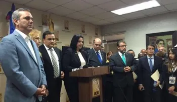 6 candidatos presidenciales depositan documento ante JCE