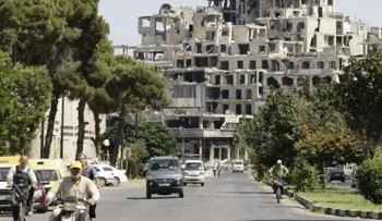 Serie de ataques suicidas deja decenas de muertos en Siria