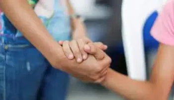 La rara enfermedad del síndrome del brazo inquieto