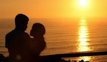 Los hombres se comprometen más si las mujeres escasean