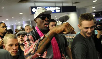 Detienen a Dennis Rodman por conducir bajo los efectos del alcohol