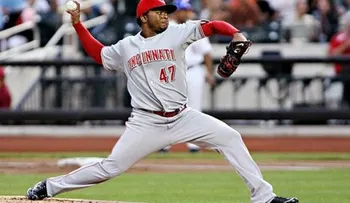 Johnny Cueto finalizó con  20 triunfos