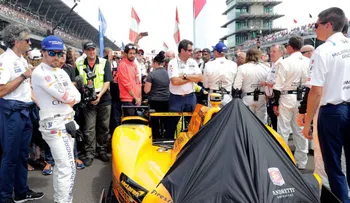 Fernando Alonso queda fuera de las 500 Millas de Indianápolis