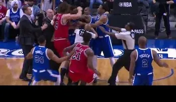 Brutal pelea entre jugadores de Toronto Raptors y Chicago Bulls en la NBA