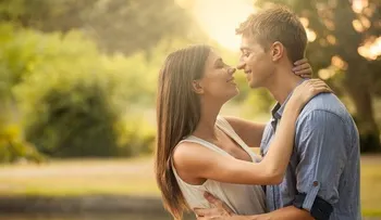 Sin importar que sea con Brad Pitt, experta revela las parejas que debes tener para encontrar la perfecta