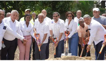 Indrhi e IAD rehabilitan riego de Mijo y construyen local en La Esperanza