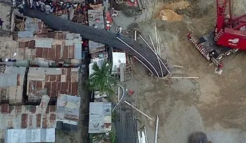 Vídeo: Se desploma columna del Metro de Santo Domingo