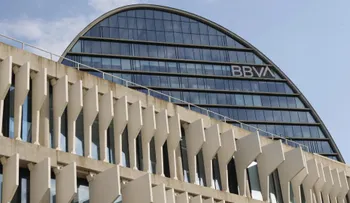 BBVA recurre ante el Supremo veto a fusión con Sabadell