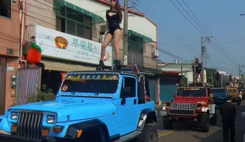 50 bailarinas eróticas participan en el funeral de un político en Taiwán