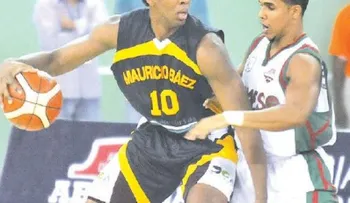 Mauricio Báez sigue invicto