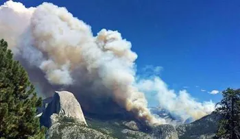 California: Avión se estrella combatiendo incendio 