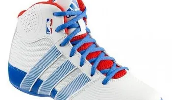 Adidas se aleja y la NBA busca nuevo socio de indumentaria 