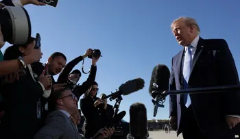 Trump califica de "fraude" y "amañadas" las elecciones de Brasil tras la victoria de Lula