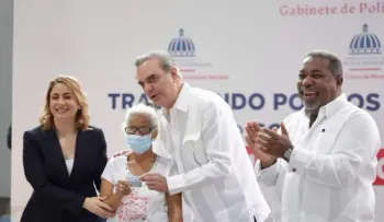 Gobierno lanzará nueva tarjeta Supérate que se podrá utilizar en el Metro y comprar en farmacias
