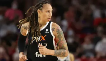 Brittney Griner escribirá memorias de su "incomprensible" detención en Rusia
