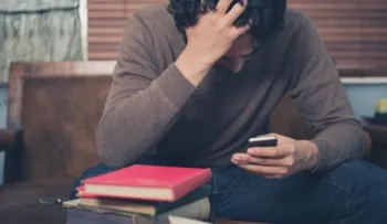 ¿Te deprimes los domingos en las noches? Esta es la razón y la solución