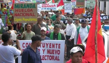 Fiscales anuncian paro en demanda aumento salarial de 100%