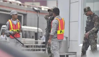 Policías no pueden hacer otros trabajos ni algunos negocios